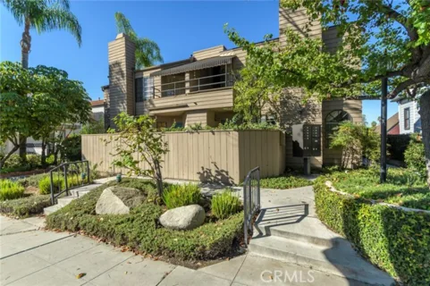 773 S Marengo Avenue #3 listing photo