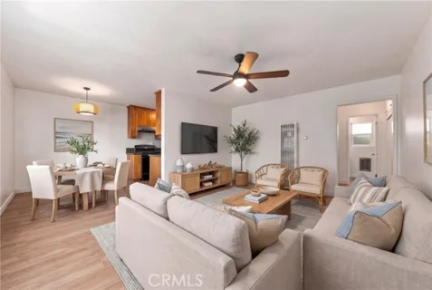 930 E 1st #16 listing photo