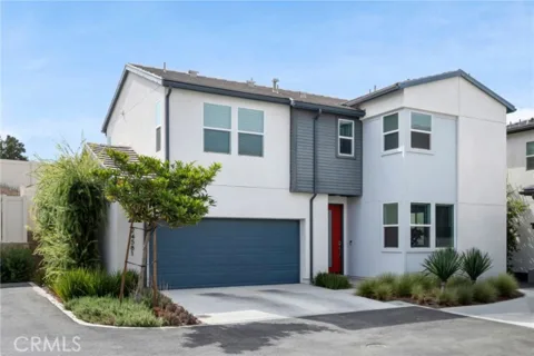 24581 Sonieta Court listing photo