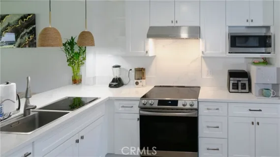 521 S Lyon #11 listing photo