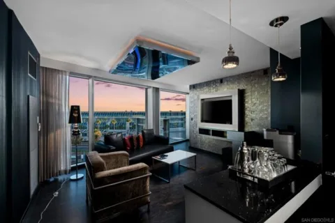 207 5th Avenue #702 listing photo