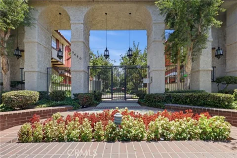 2450 E Del Mar Boulevard #17 listing photo