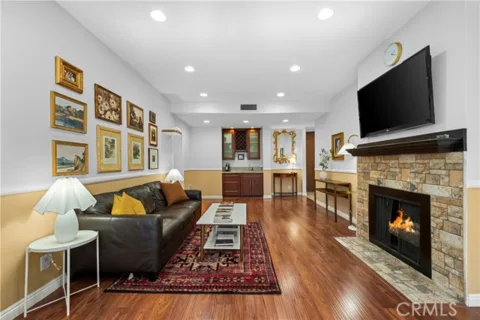 1509 Greenfield Avenue #106 listing photo