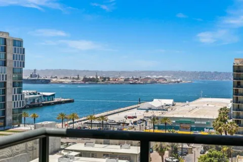 1205 Pacific Hwy #1206 listing photo