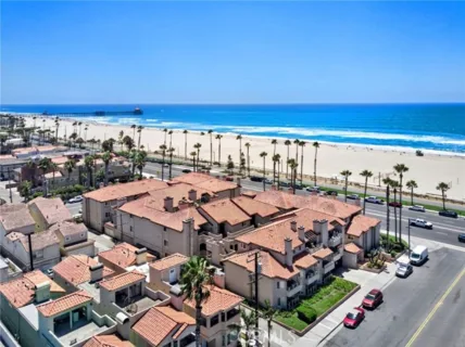 1400 Pacific Coast Hwy #103 listing photo