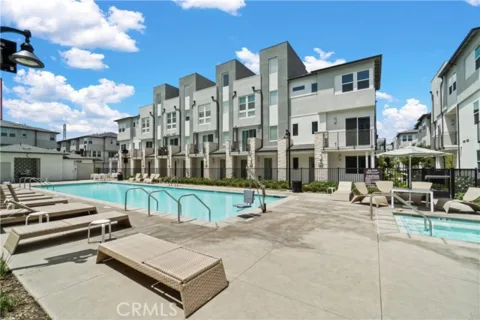1302 W Bushell Street listing photo