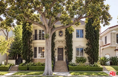 1/2 S Doheny Drive listing photo