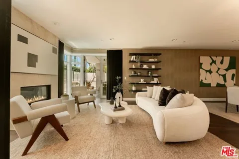 447 N Doheny Drive #101 listing photo