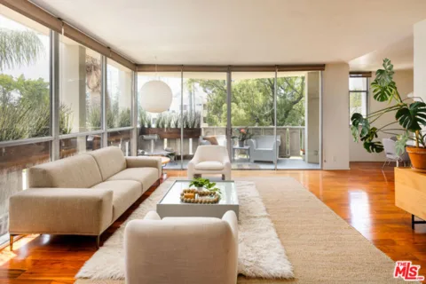 4455 Los Feliz Boulevard #207 listing photo