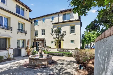 8283 Celestial Avenue listing photo