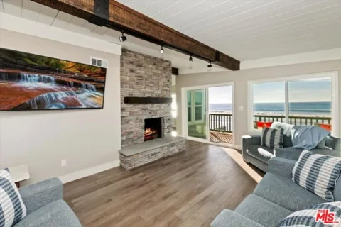 1610 Seacoast Drive #D listing photo