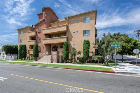 1515 Grismer #202 listing photo