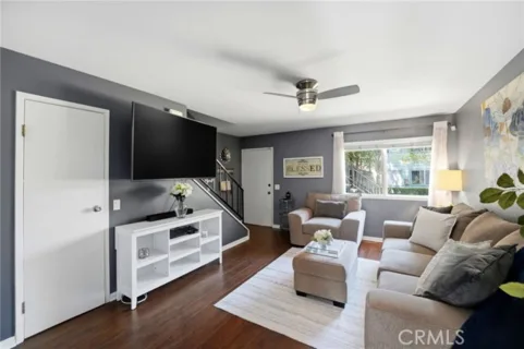 1333 Wheaton listing photo