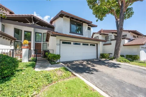 2782 Longwood Court listing photo