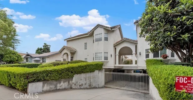 707 S Chapel Avenue listing photo