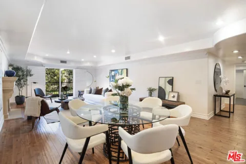 10390 La Grange Avenue #X02 listing photo