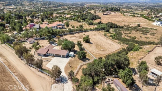 38680 Avenida De La Bandolero photo 1