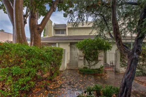 11786 Moorpark Street #F listing photo