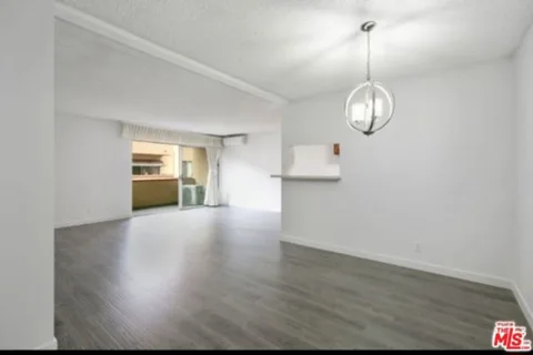 855 Victor Avenue #210 listing photo