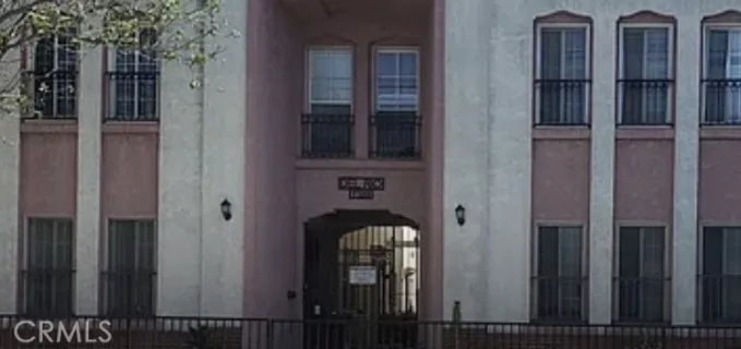 1738 E 4th listing photo