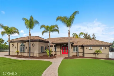39526 Calle Cabernet photo 1
