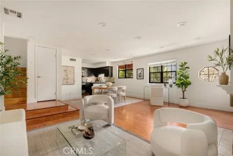 698 S Berendo #206 listing photo