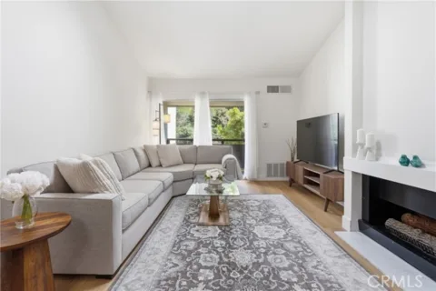1621 Hotel Cir S #E325 listing photo