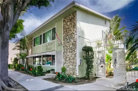939 E Appleton listing photo