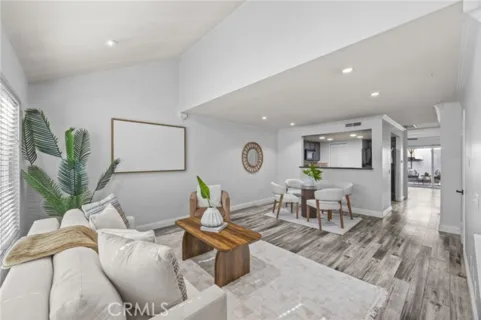 18741 Applewood listing photo