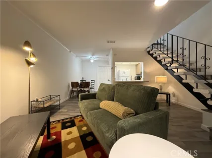 1463 Everton Place listing photo