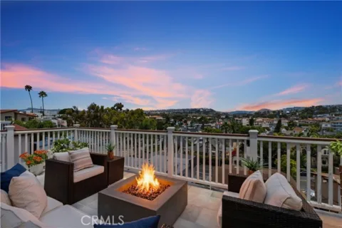 1518 Buena Vista #1 listing photo