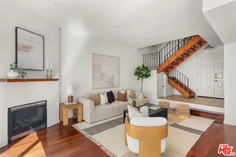 1127 9th Street #103 listing photo