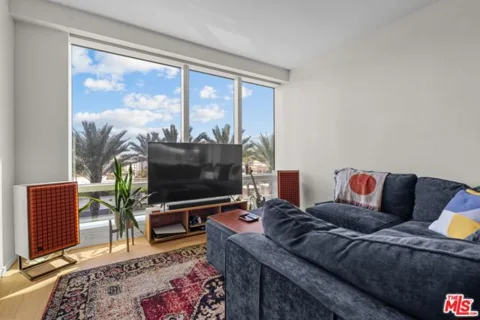 877 Francisco Street #1112 listing photo