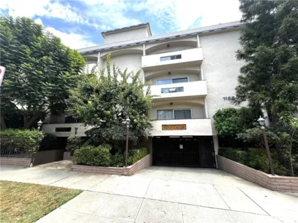 11820 Mayfield #317 listing photo