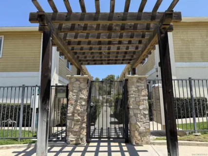 9220 Kenwood #F listing photo