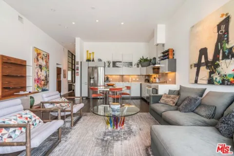751 N Fairfax Avenue #4 listing photo
