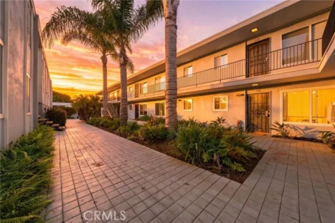 4750 Noyes Street #116 listing photo