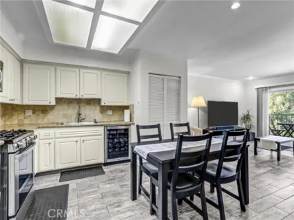500 Jackson Place #302 listing photo