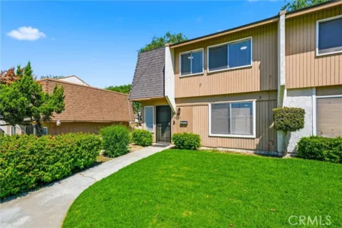 3469 Columbia listing photo