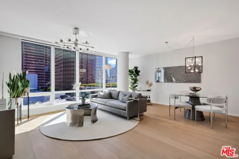 877 Francisco Street #609 listing photo