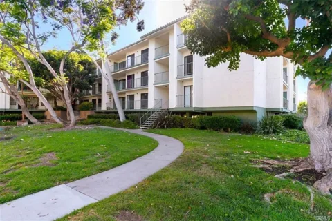 7202 Apricot Drive #7202 listing photo