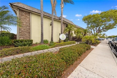 6602 Beadnell Way #22 listing photo
