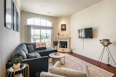 14242 Burbank #307 listing photo