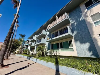 1139 E Ocean Boulevard #108 listing photo