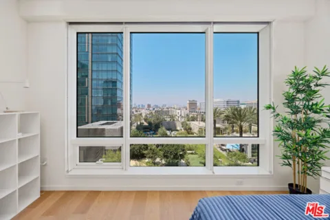 877 S Francisco Street #1220 listing photo