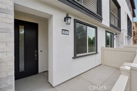 9549 Hannah Way listing photo