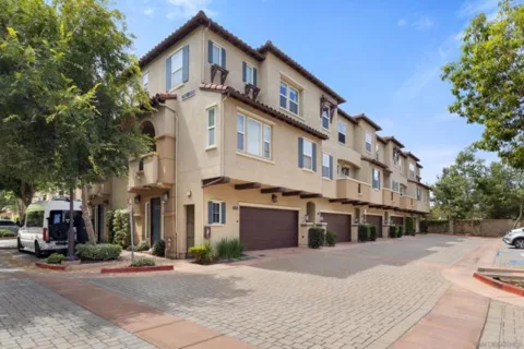 2104 Cosmo Way listing photo
