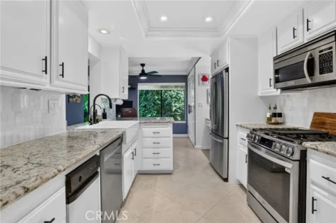 27871 Esporlas #27 listing photo