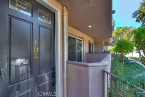 572 E San Jose Avenue #104 listing photo