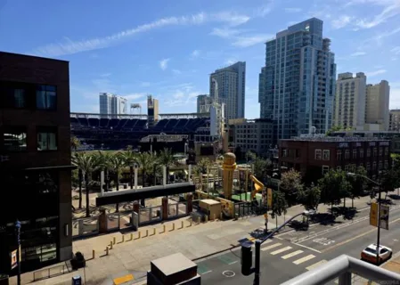 427 9th Avenue #403 listing photo